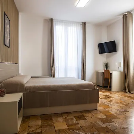 Palazzo Storico Di Nicola Bed & Breakfast *