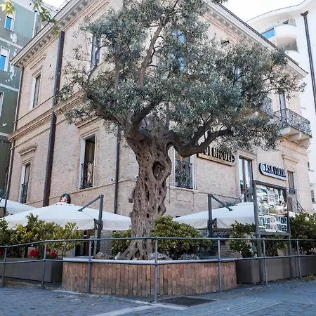 Palazzo Storico Di Nicola Pescara