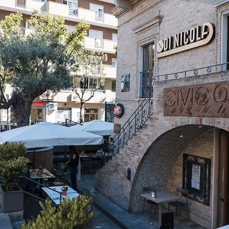 住宿加早餐酒店 Palazzo Storico Di Nicola 4*