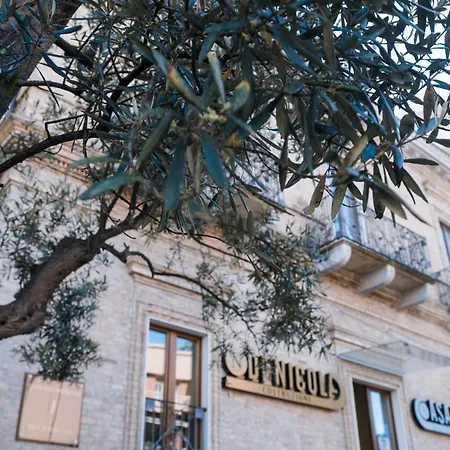 Palazzo Storico Di Nicola Pescara