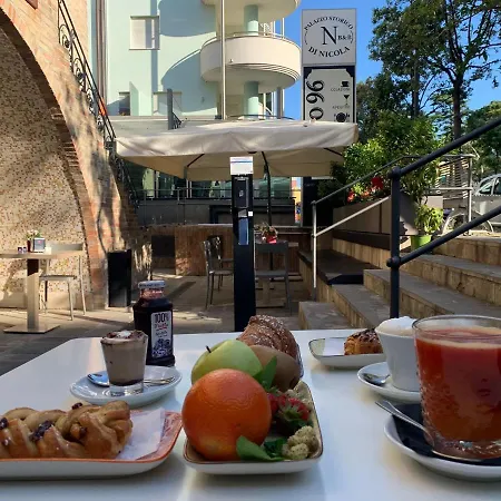 住宿加早餐酒店 Palazzo Storico Di Nicola 佩斯卡拉