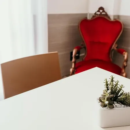 Palazzo Storico Di Nicola 住宿加早餐酒店