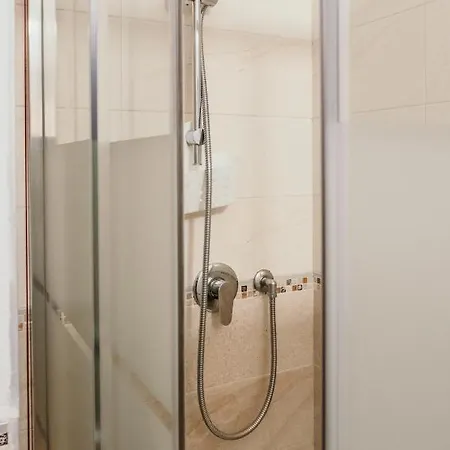 Palazzo Storico Di Nicola 4* 佩斯卡拉