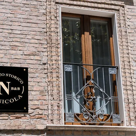Palazzo Storico Di Nicola Bed & Breakfast Pescara