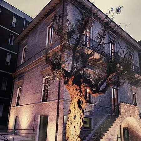 Palazzo Storico Di Nicola 住宿加早餐酒店 4*