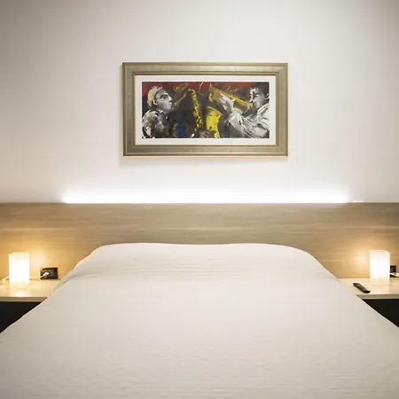 Palazzo Storico Di Nicola 佩斯卡拉