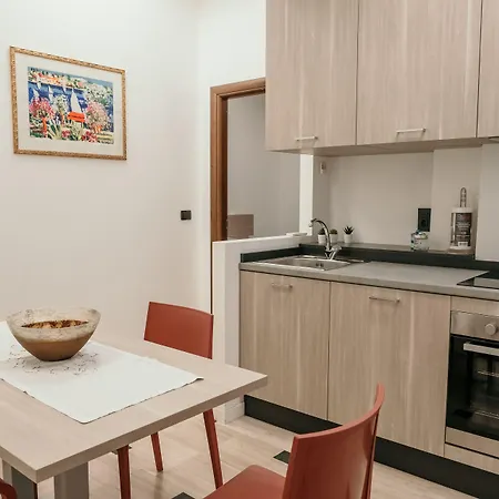 Palazzo Storico Di Nicola 4*