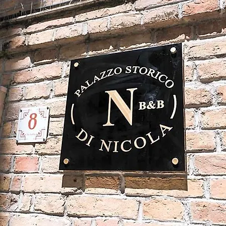 Palazzo Storico Di Nicola