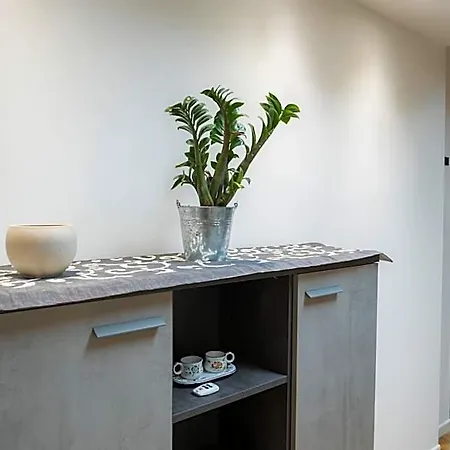 Palazzo Storico Di Nicola Bed & Breakfast 4*