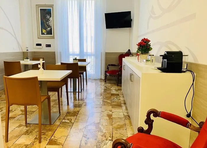 Palazzo Storico Di Nicola Bed & Breakfast 4*