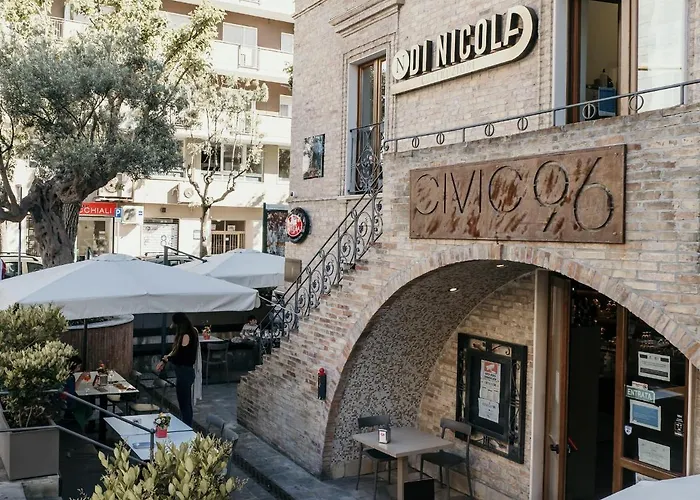 Palazzo Storico Di Nicola 4* Пескара