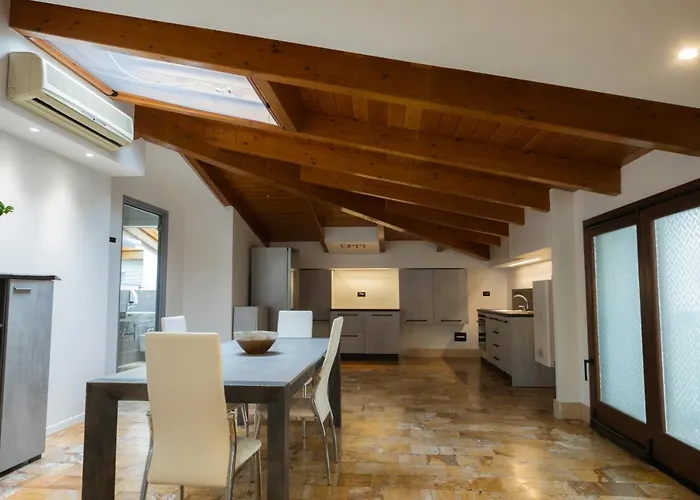 Palazzo Storico Di Nicola Pescara