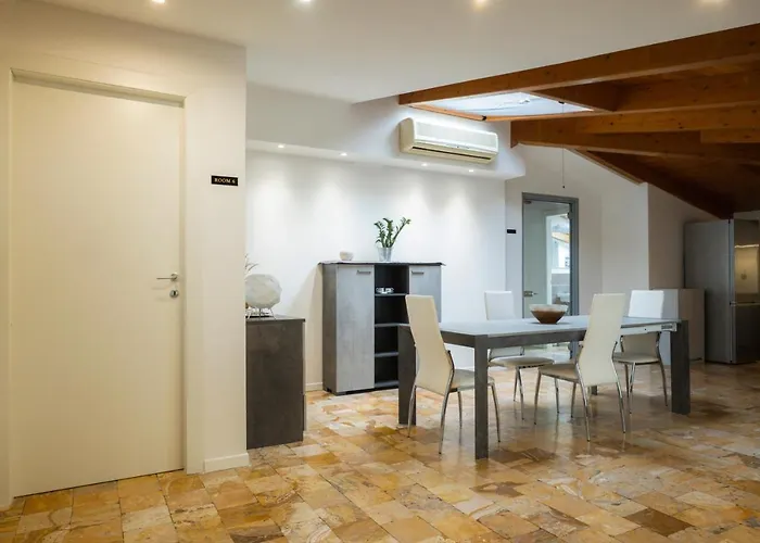 Bed & Breakfast Palazzo Storico Di Nicola 4*