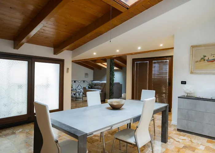 Palazzo Storico Di Nicola 4* Пескара