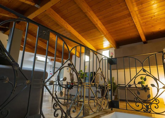 Palazzo Storico Di Nicola Bed & Breakfast