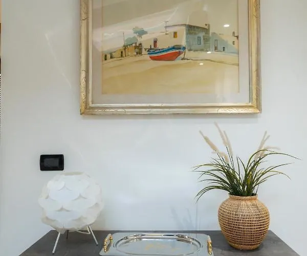 Palazzo Storico Di Nicola 4*